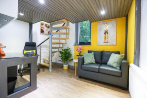 A102 Cheery Bright Loft